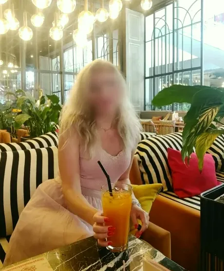 Isabell, 38