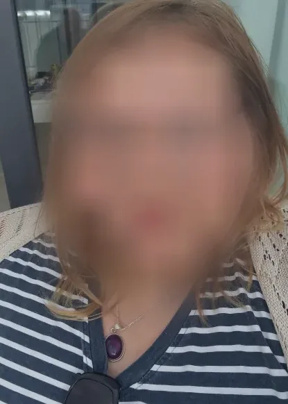 Larissa, 23