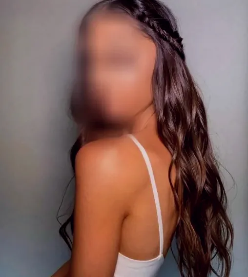 Maike, 29