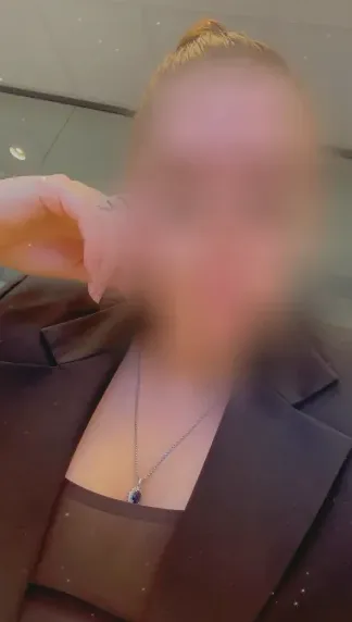 Michelle, 32