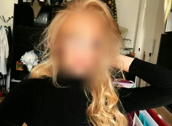 Nora, 21